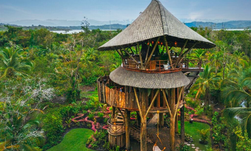 Nayara-bocas-del-Toro-Panama-with-Liv-Law-DJI_0318-by-Brice-Ferre-Studio-1024x689
